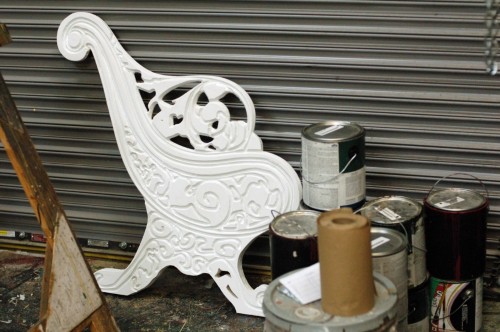 Primed bench end